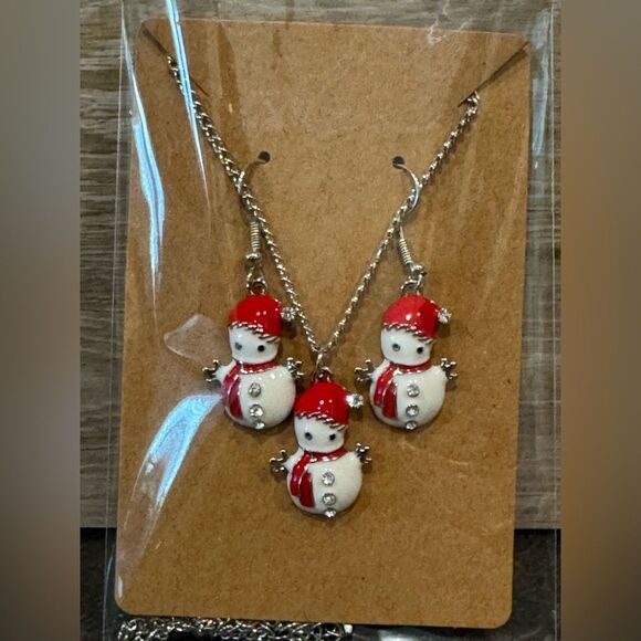 Silver Tone Fashion Snowman Necklace and Earrings Winter Christmas Holiday NEW - Picture 1 of 1